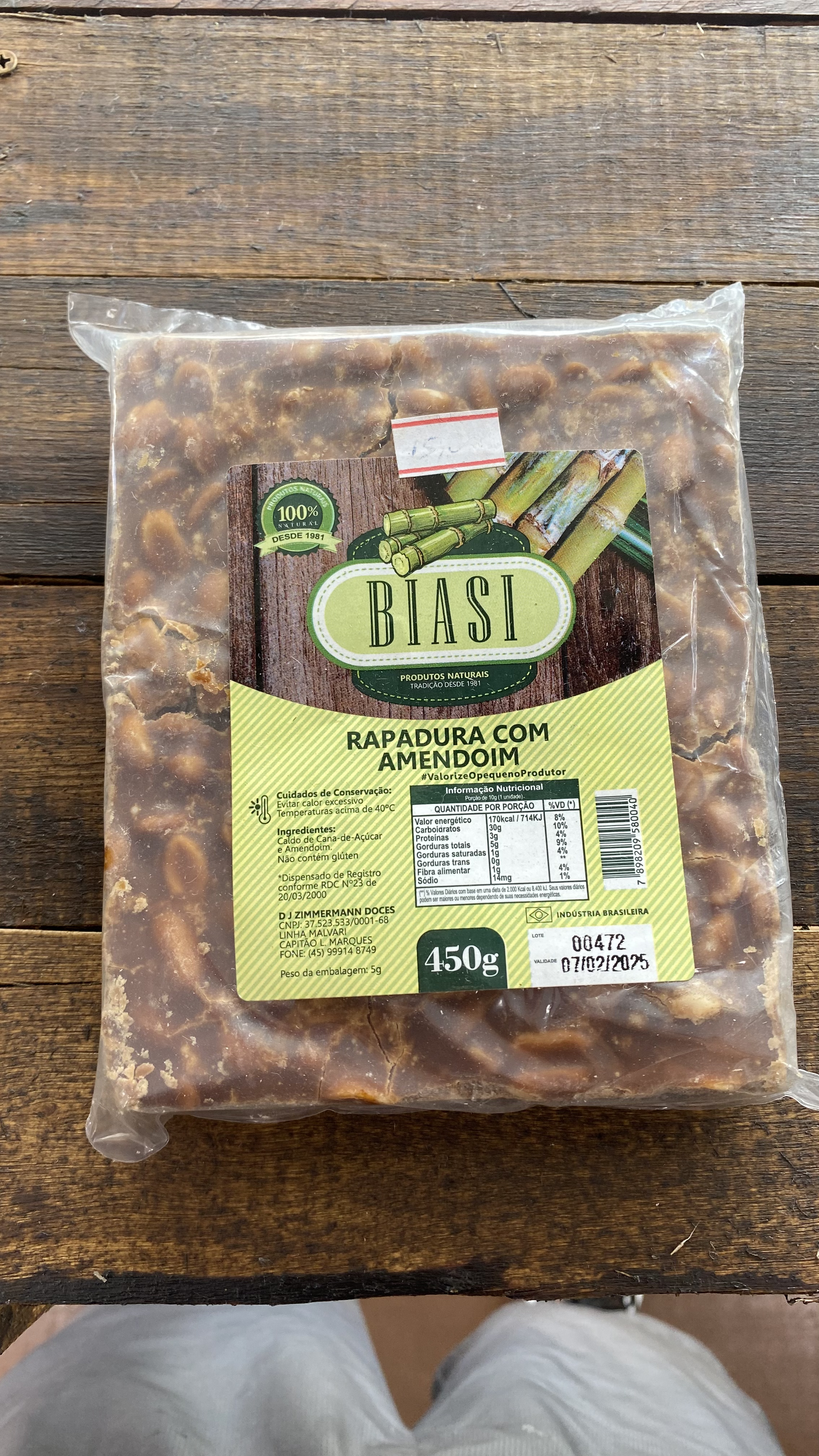 Rapadura com amendoim